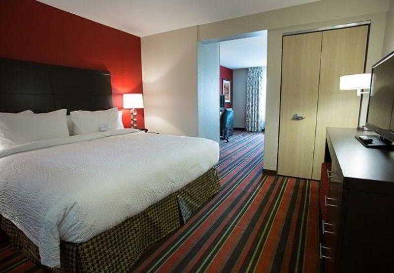 Fairfield Inn & Suites By Marriott Москоу Екстериор снимка