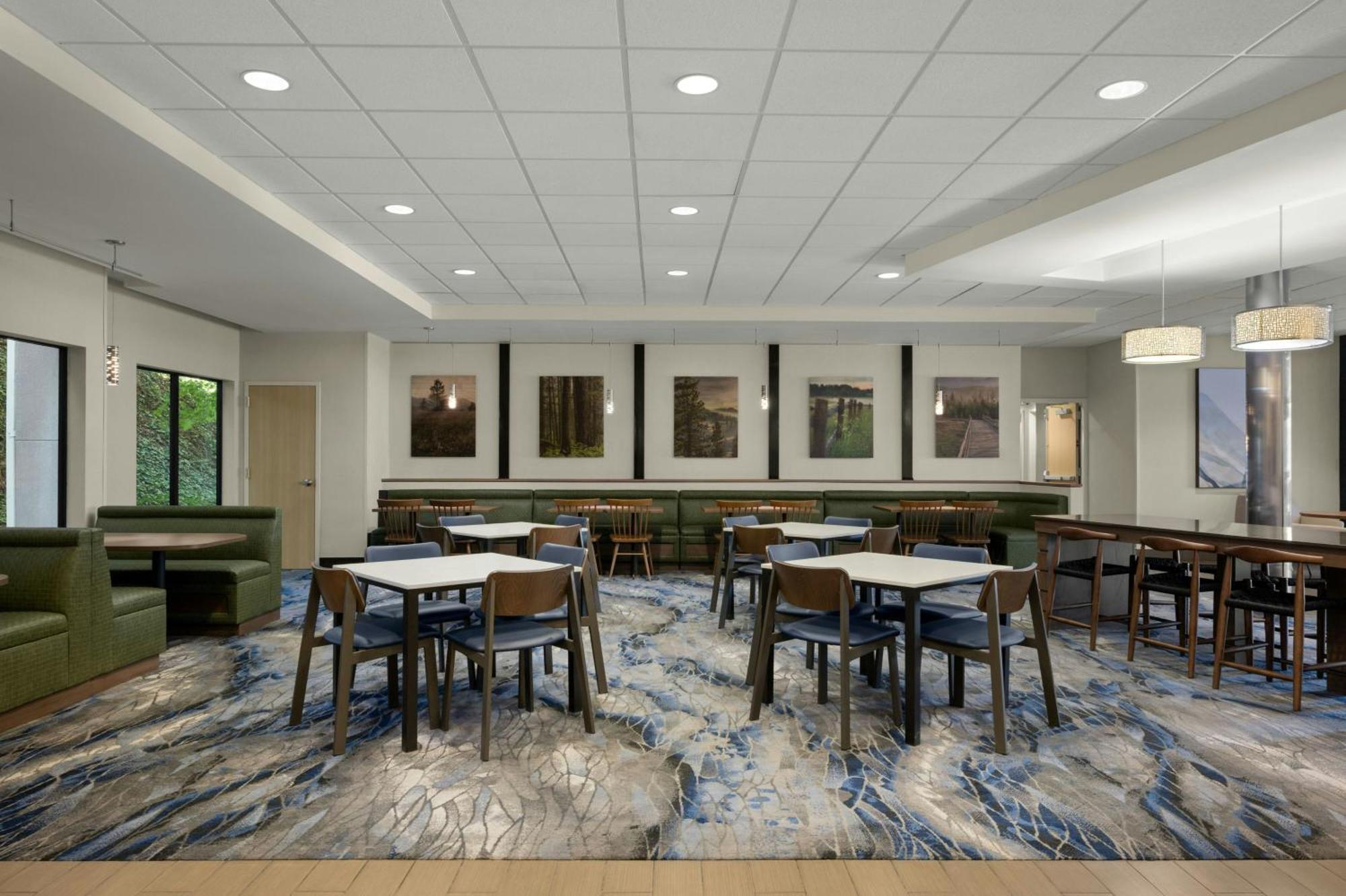 Fairfield Inn & Suites By Marriott Москоу Екстериор снимка
