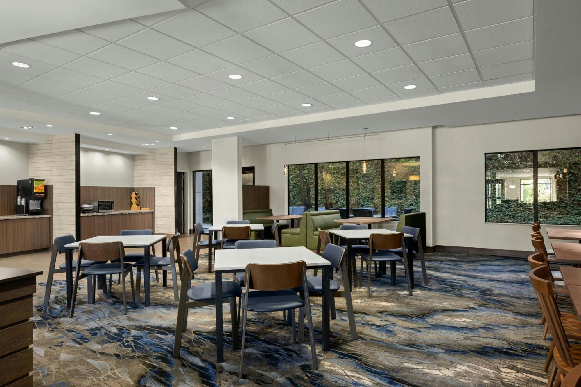 Fairfield Inn & Suites By Marriott Москоу Екстериор снимка