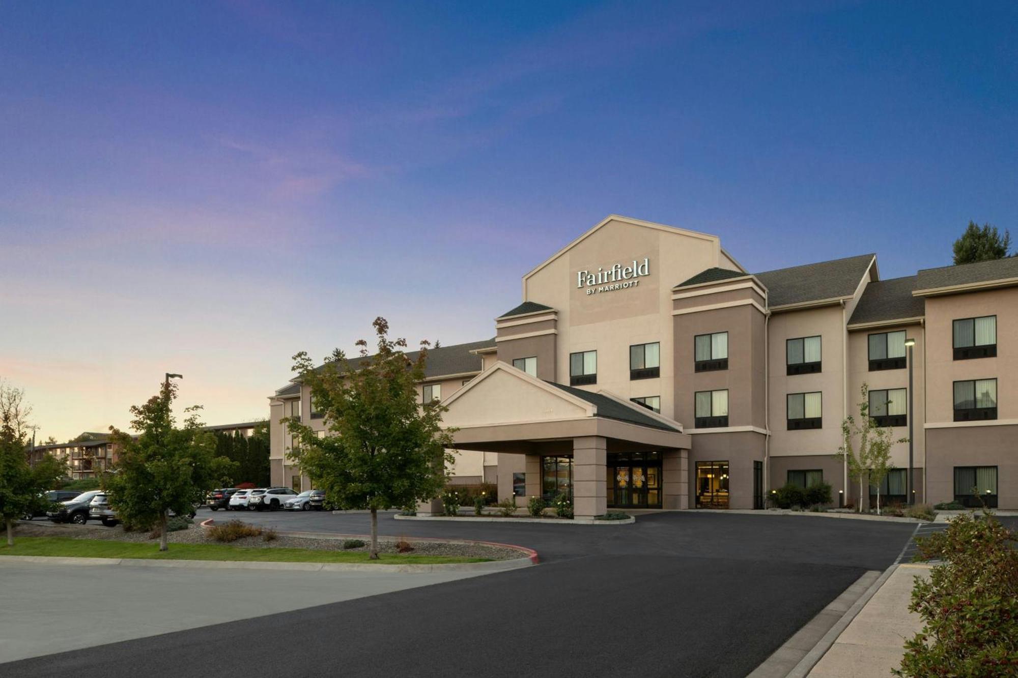 Fairfield Inn & Suites By Marriott Москоу Екстериор снимка